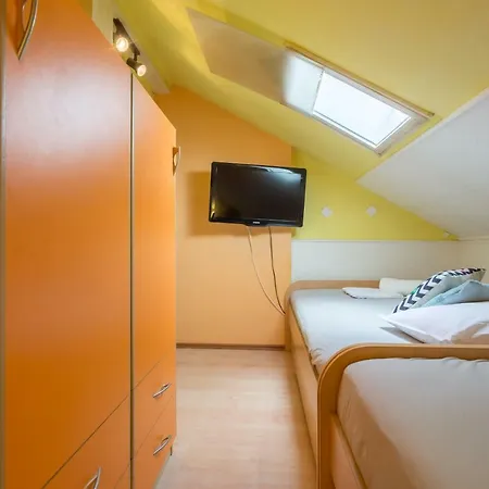 Lives As A Local And Feel Split, 5 Min From Promenada * Split