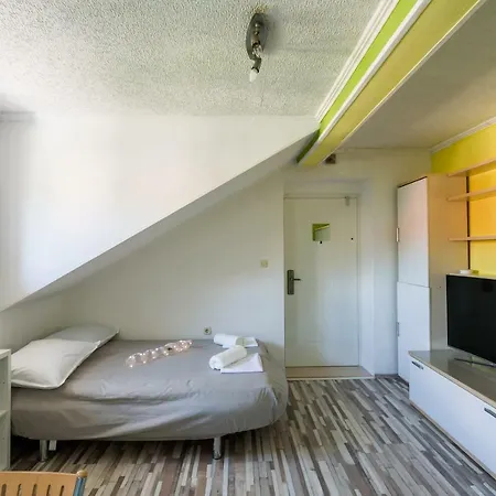 Lives As A Local And Feel Split, 5 Min From Promenada Apartman Split