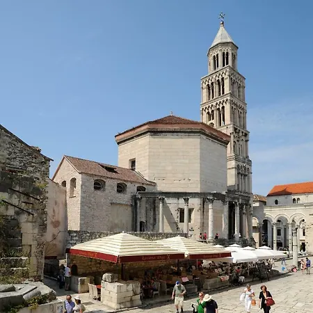 Apartman Lives As A Local And Feel Split, 5 Min From Promenada